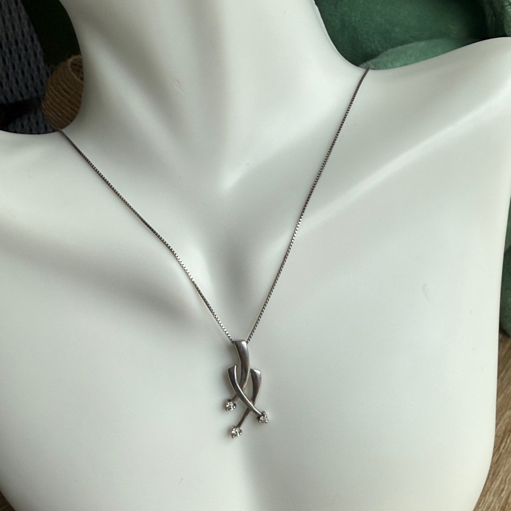 Elegant Silver 925 Cubic Zirconia Necklace